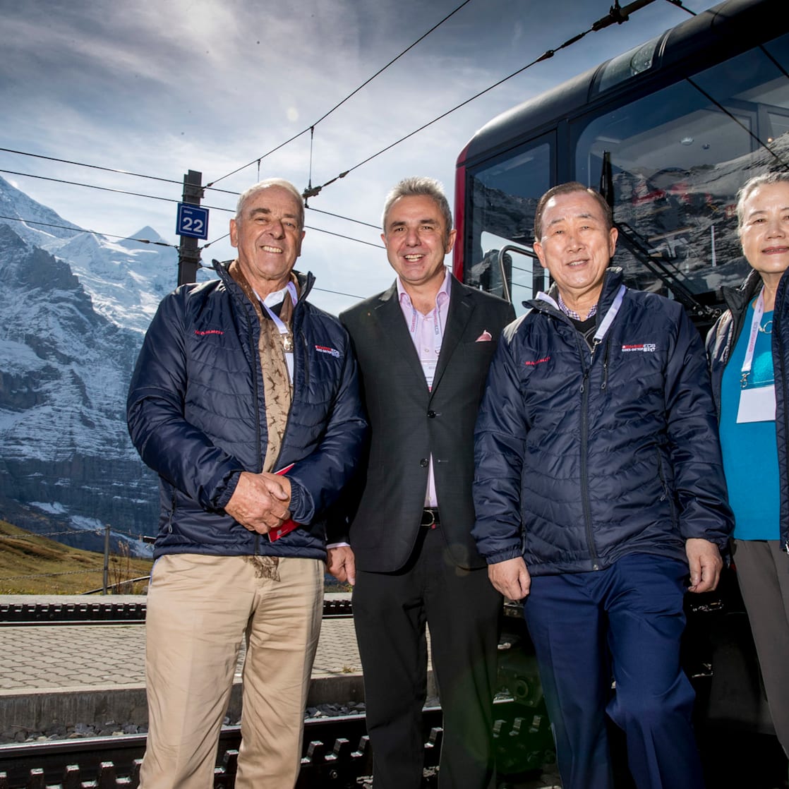 Adolf Ogi Urs Kessler Ban Ki moon mit Ehefrau Yoo Soon taek Jungfraubahn Kleine Scheidegg