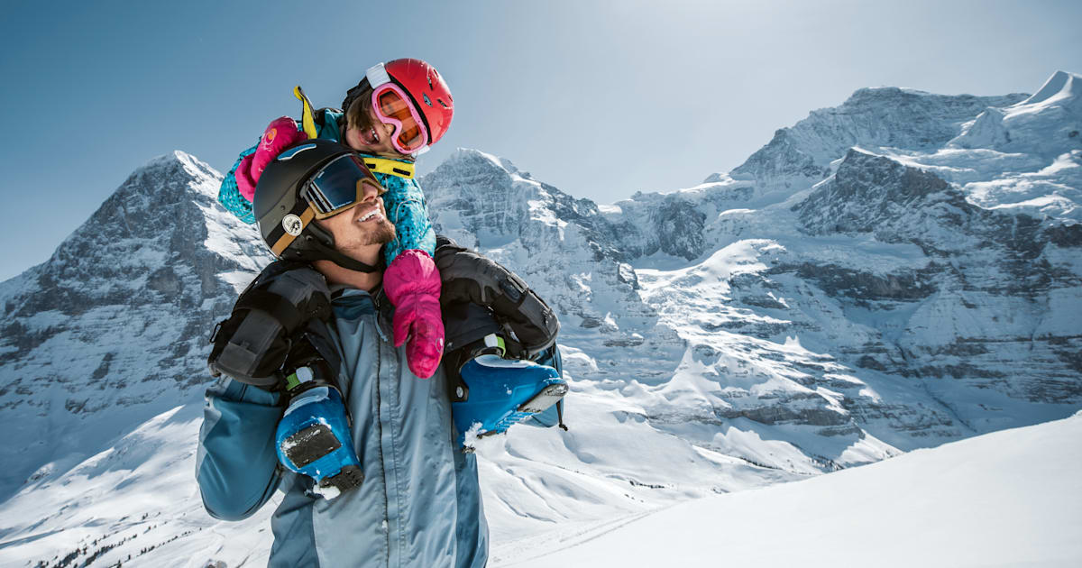 Les enfants peuvent skier gratuitement les samedis.