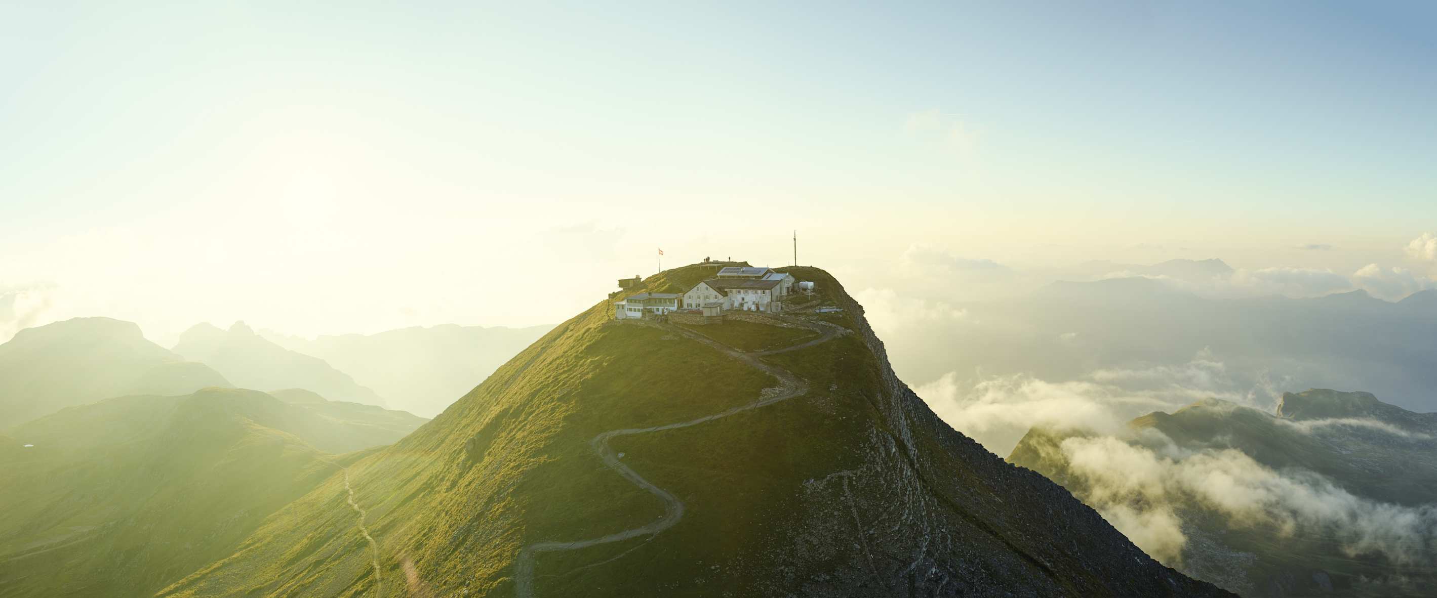 Faulhorn Panorama Sonnenuntergang Sommer Berghotel