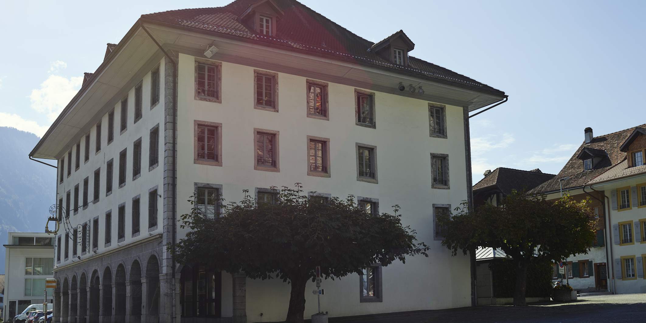 Unterseen Interlaken Stedtli Stadthaus Altstadt Sommer