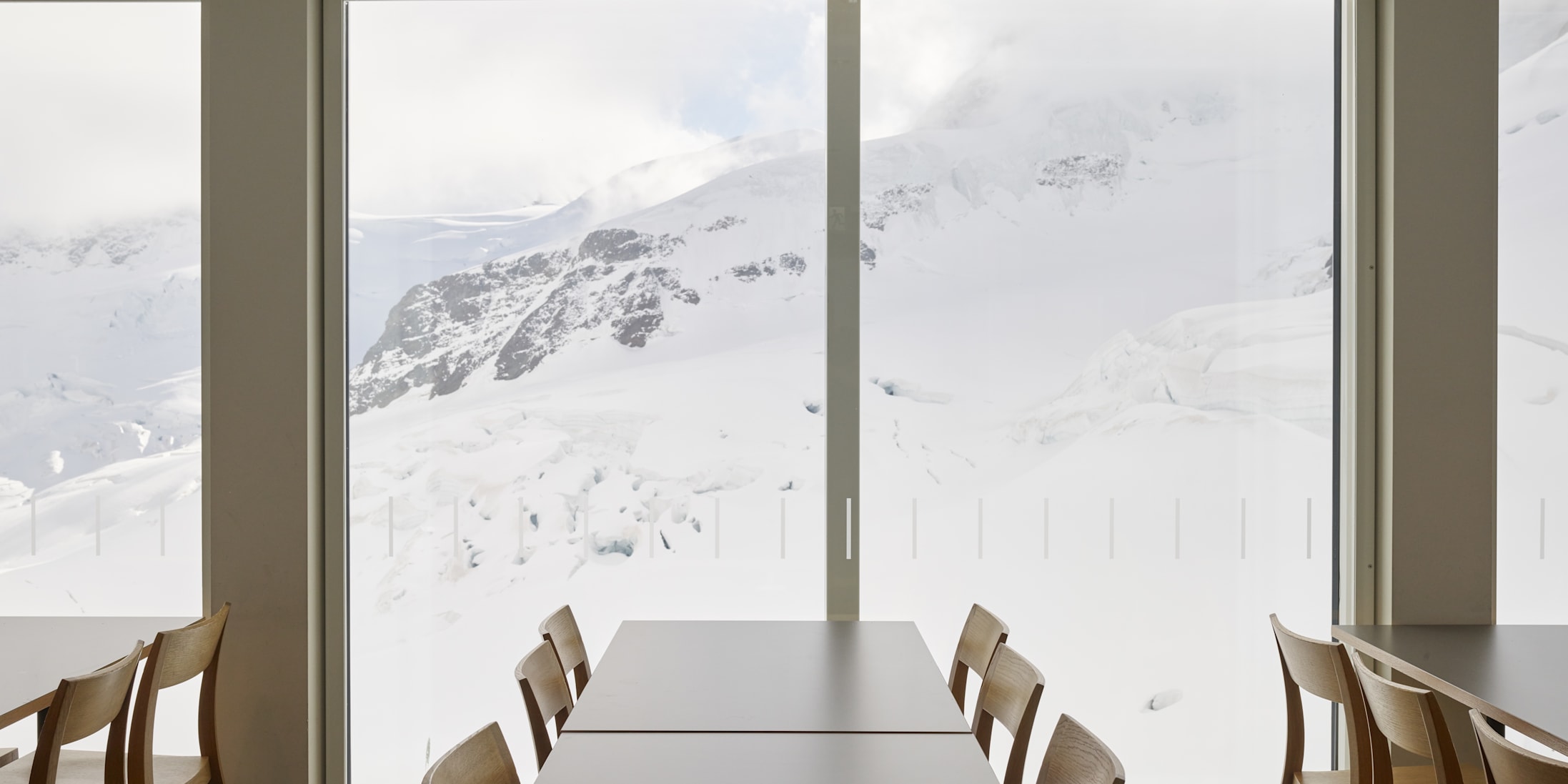 Jungfraujoch Restaurant Bollywood Aussicht