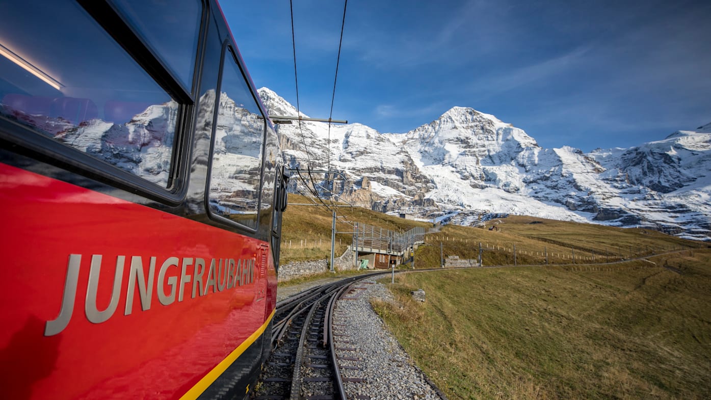 Jungfraubahn unterwegs by davidbirri
