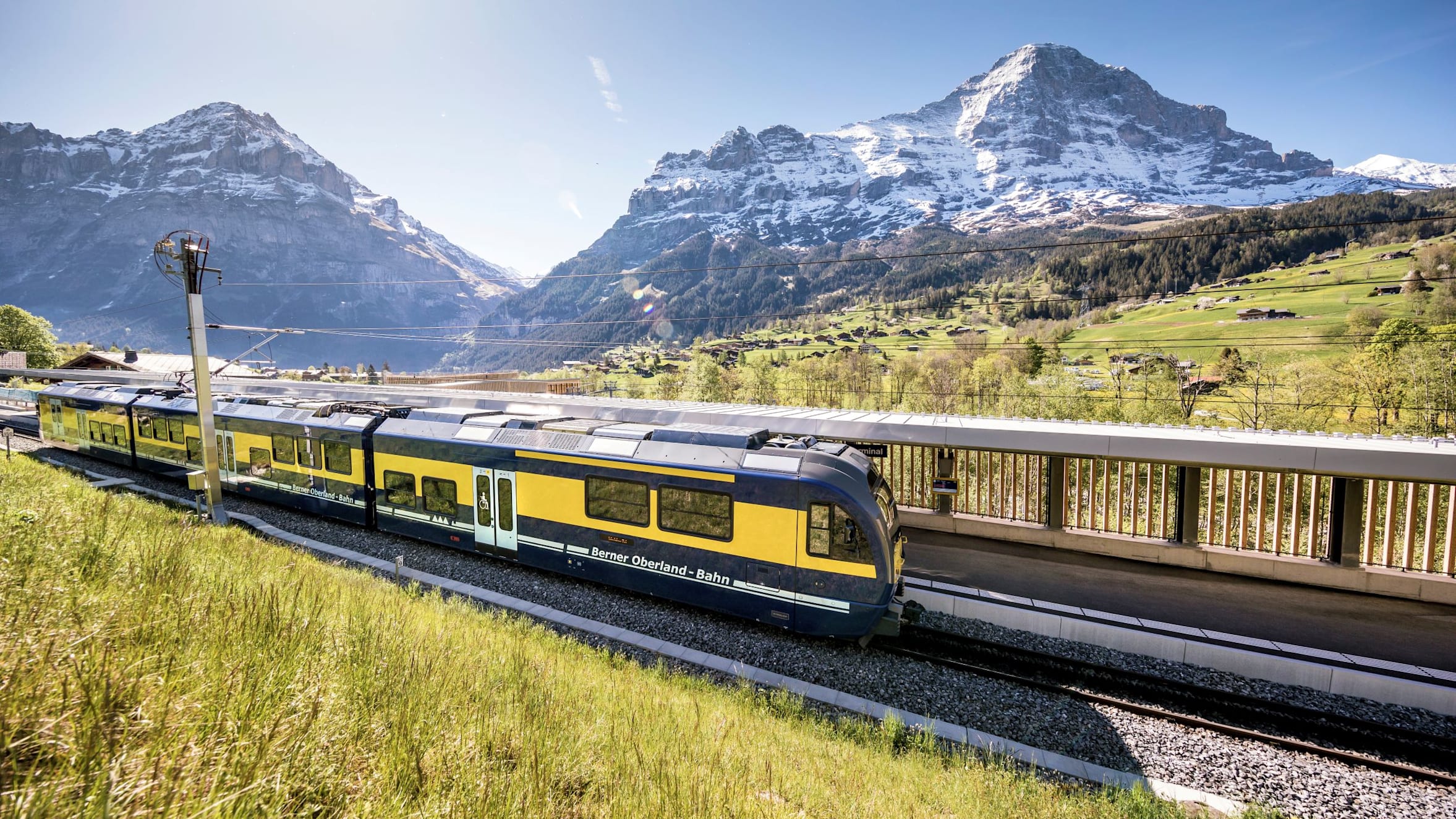 BOB Zug beim Grindelwald Terminal kl