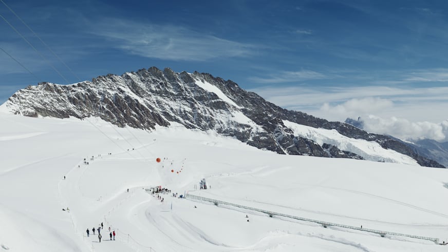 Jungfraujoch Snow Fun Park Adventure Panorama Gletscher