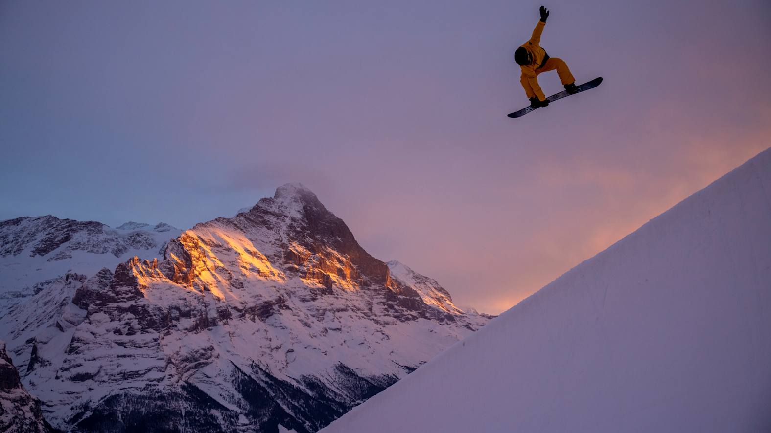Snowpark Grindelwald First Halfpipe