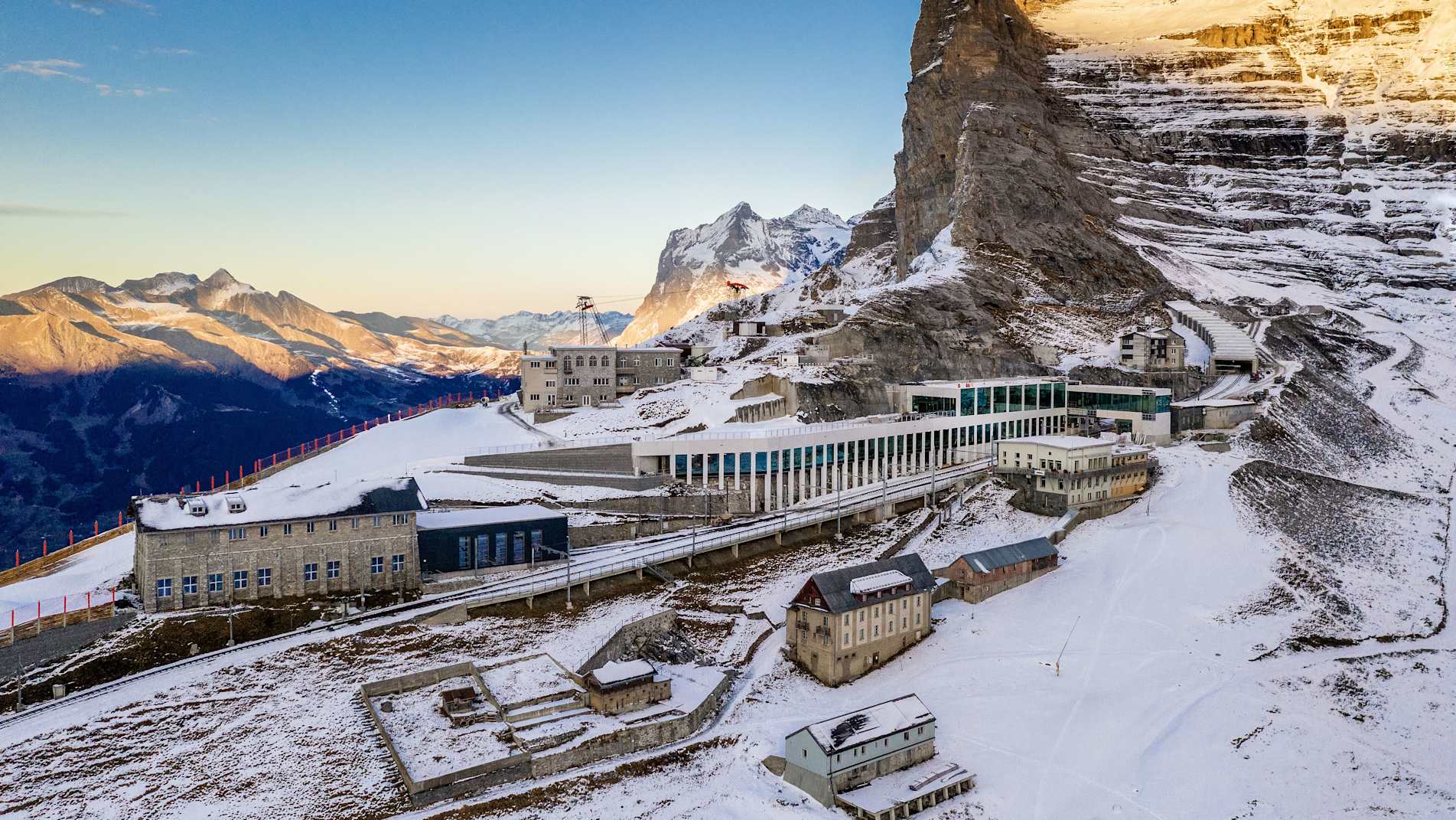 Eigergletscher Luftaufnahme Abendstimmung Winter 2