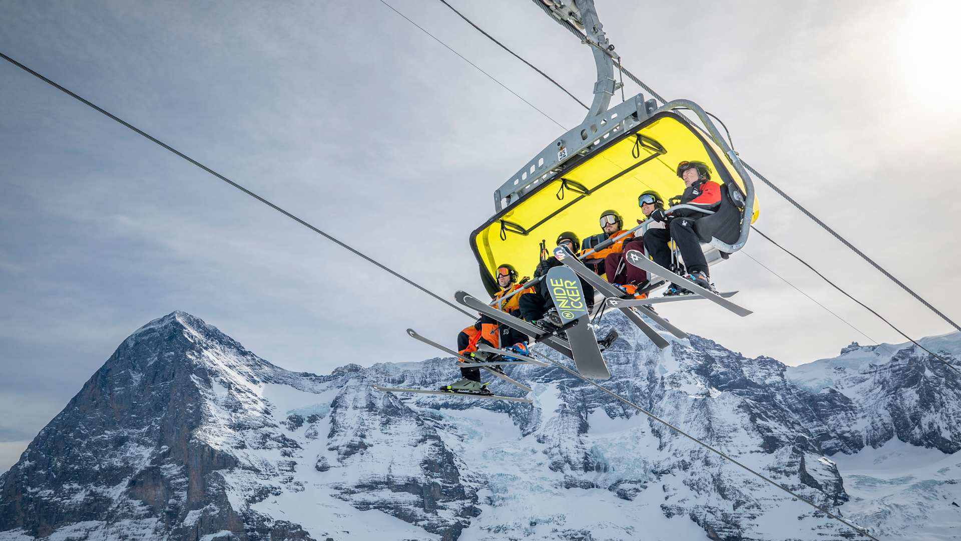 Werbeflächen auf der Sesselbahn