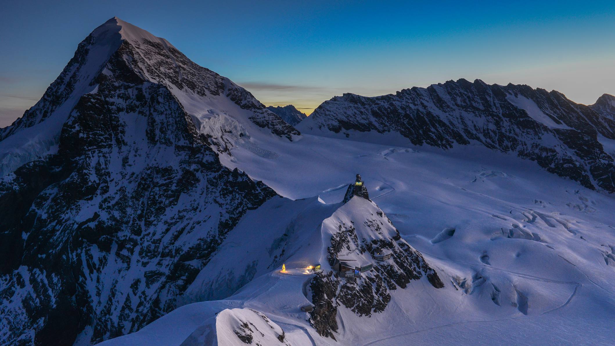 Jungfraujoch Weihnachtsbaum Morgenstimmung