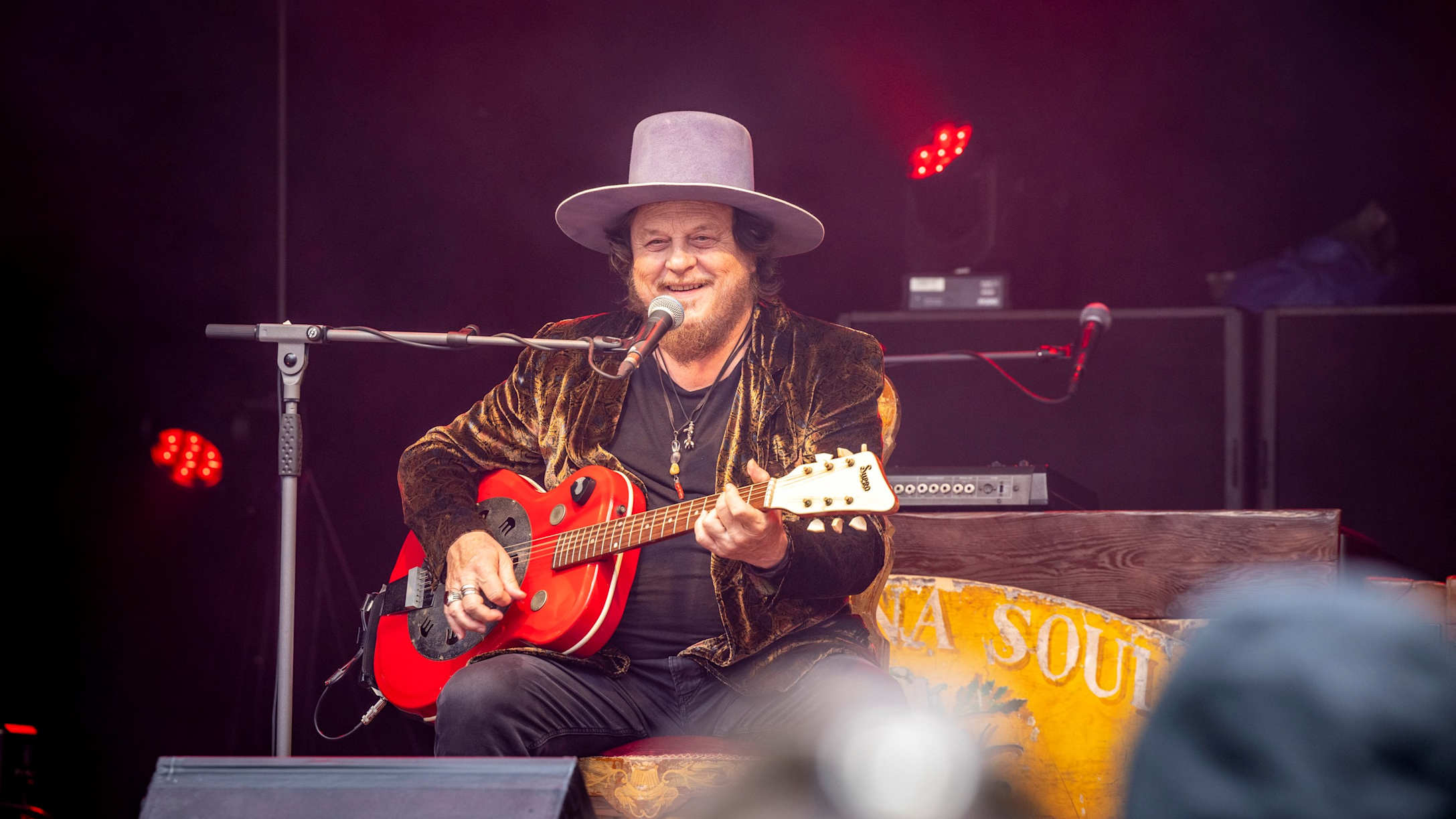 Zucchero in seinem Element Konzert Grindelwald Terminal