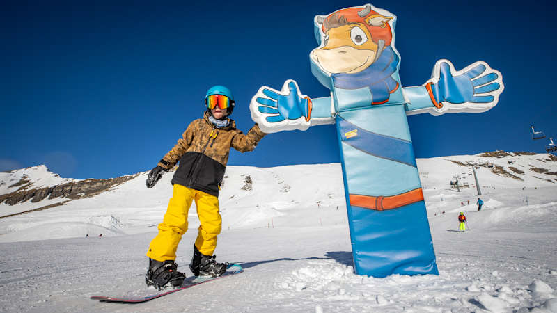 Lily's Winter Slopes: Snow fun for the little ones