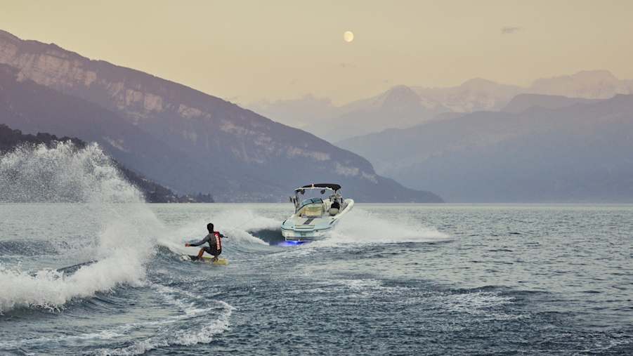 Interlaken Thunersee Adventure Wakeboarden