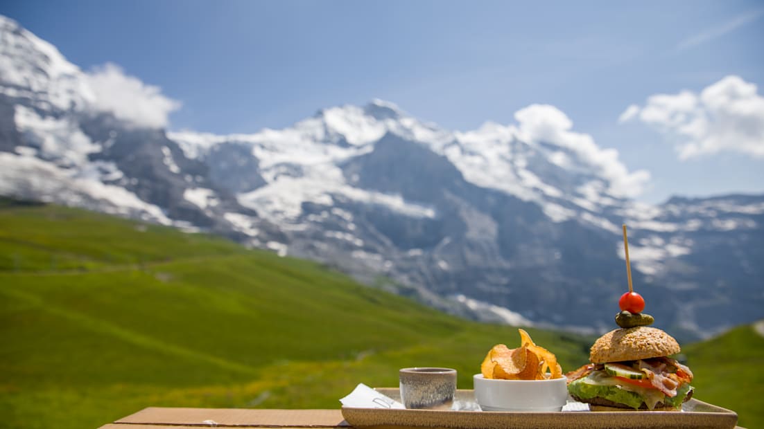 客来雪德山顶餐厅，美食，季节，客来雪德，夏季，jungfrau.ch