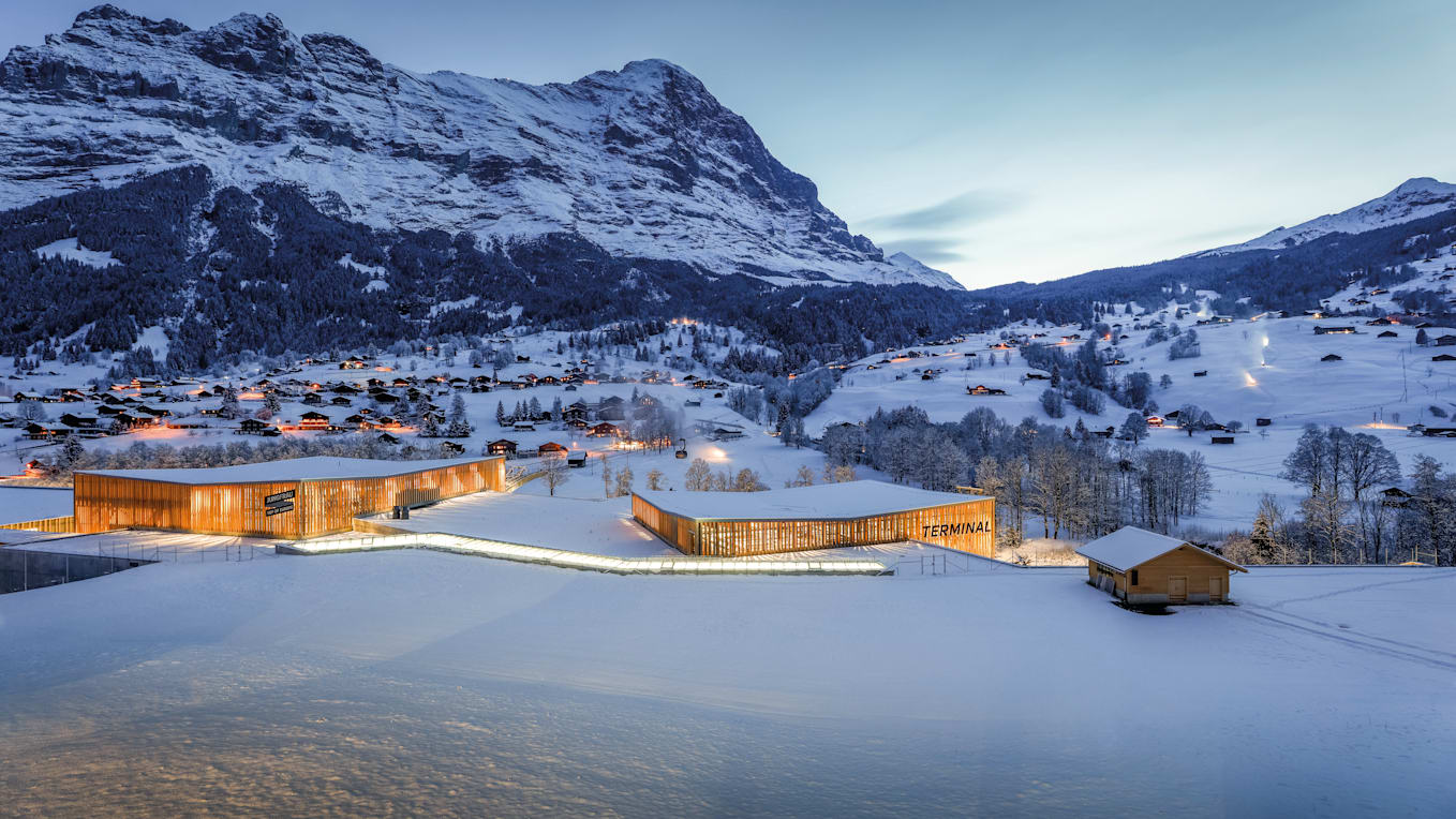 Grindelwald Terminal Parkhaus Weitansicht Abenstimmung Winter