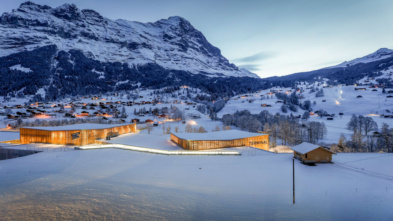 Grindelwald Terminal Parkhaus Weitansicht Abenstimmung Winter