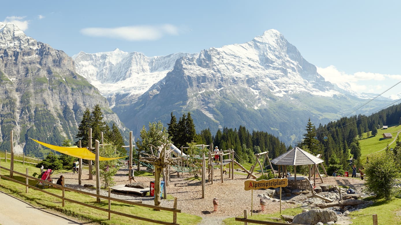 Grindelwald Alpenspielplatz Bort Kinder Eiger Sommer 