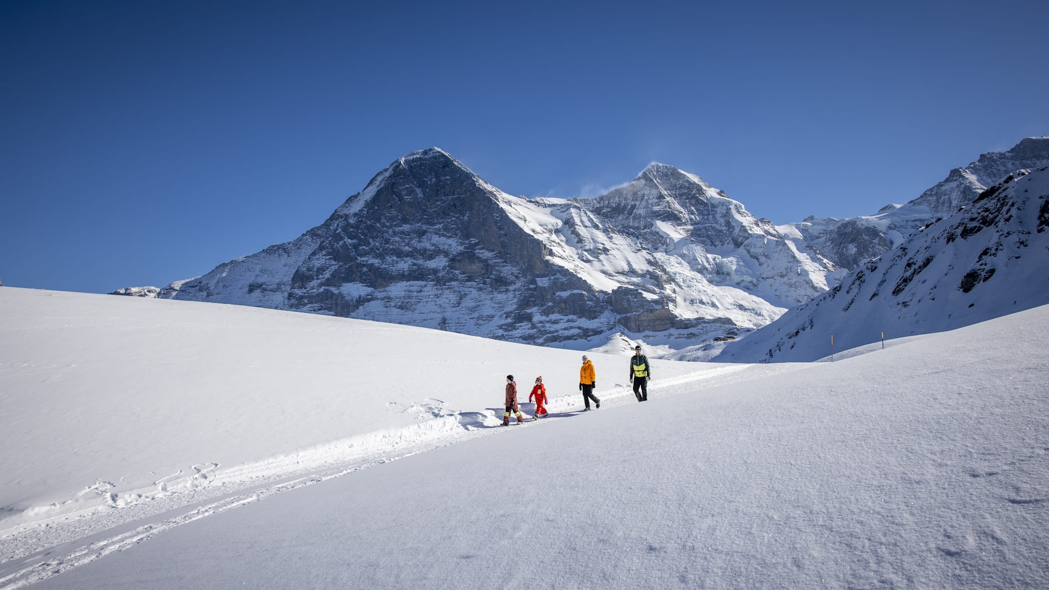 Maenlichen Winterwandern Eiger Moench Jungfrau
