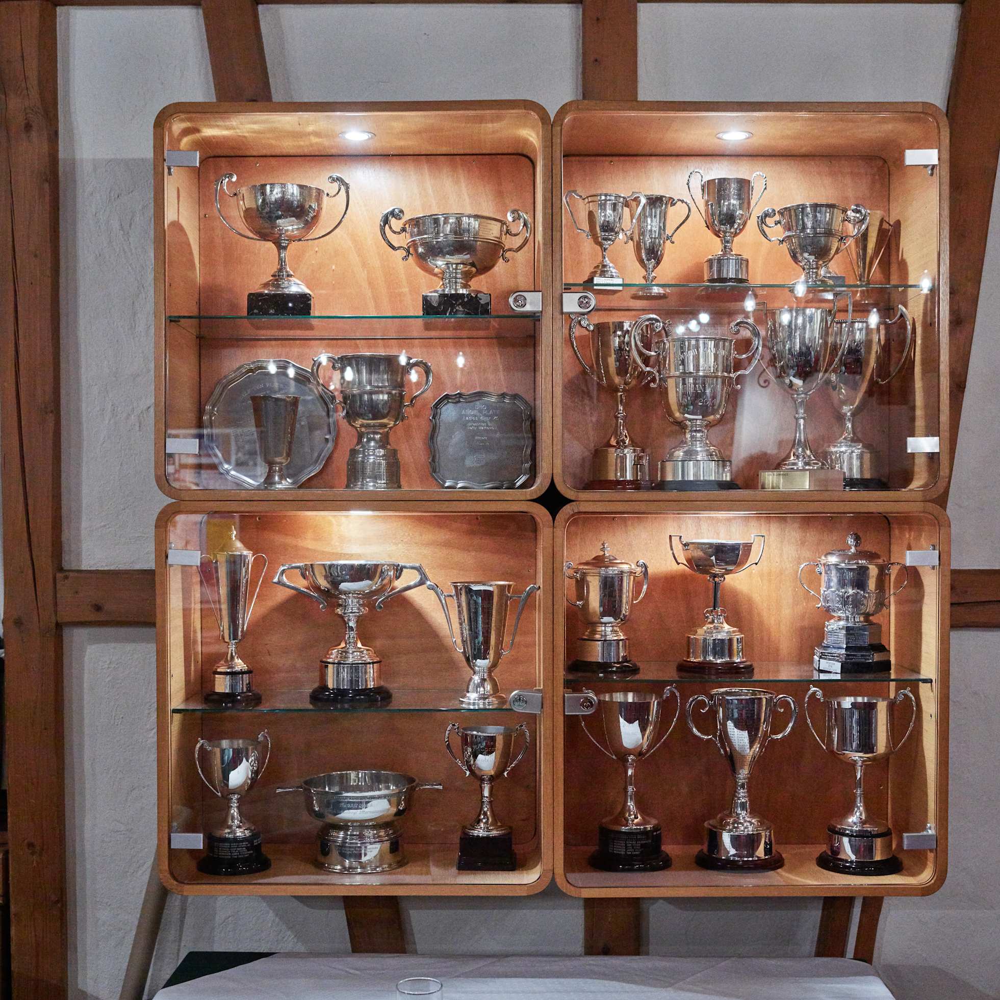 Downhill Only Ski Club, Innenaufnahme, Jahreszeit, Stories, Wengen, jungfrau.ch