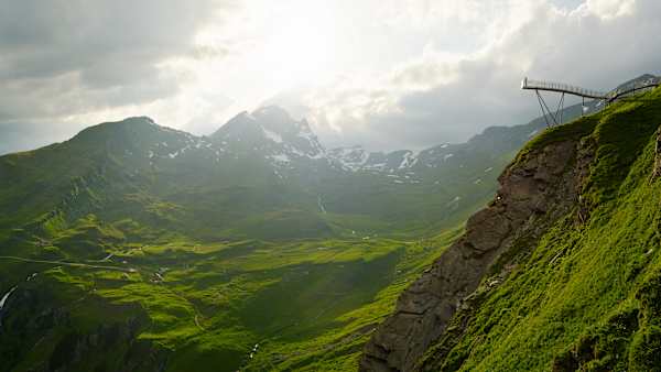 First Cliff Walk presented by Tissot