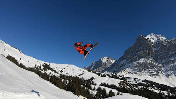 Grindelwald-First – Snowpark with halfpipe open until 5 April 2021