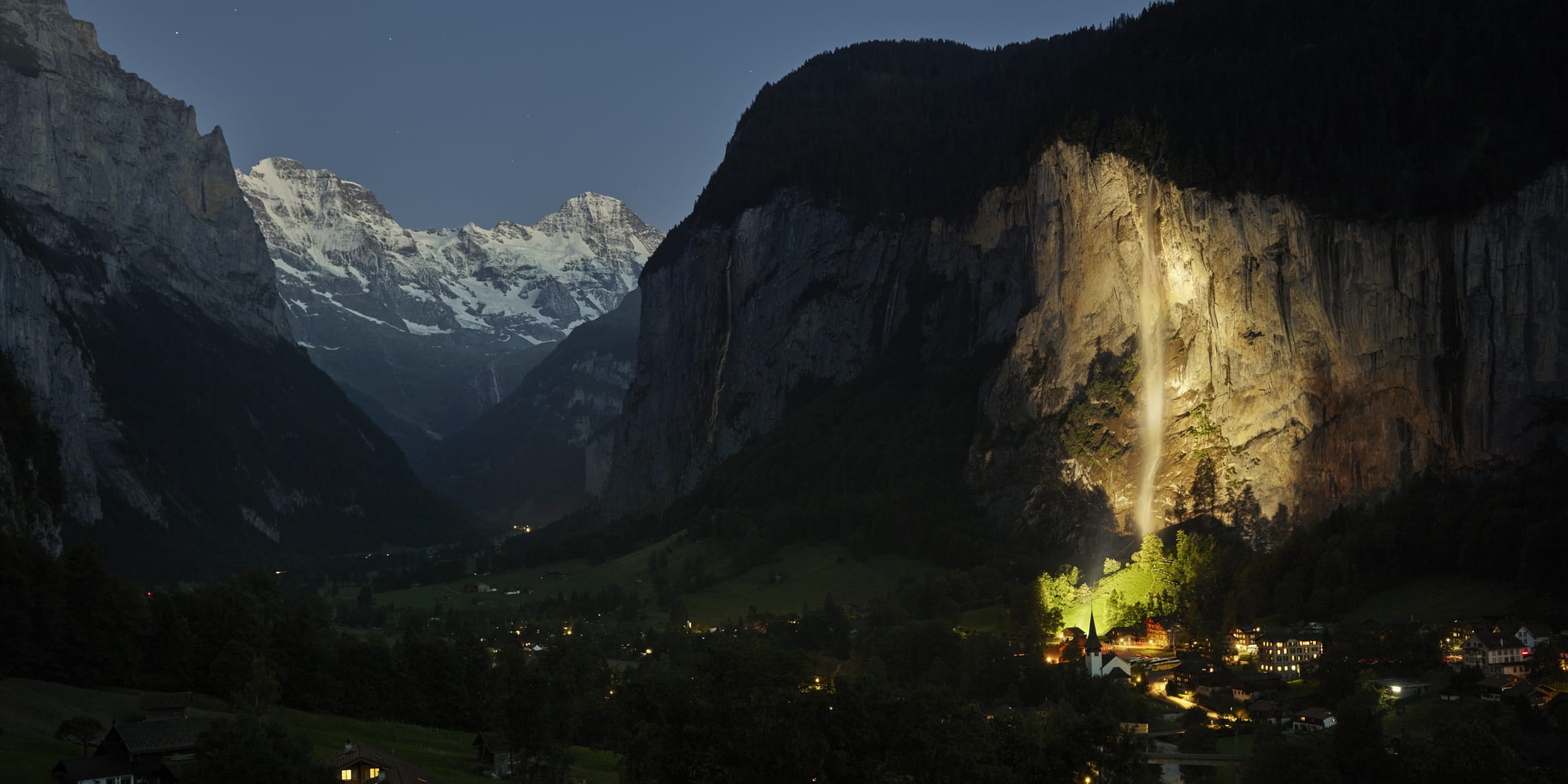 Staubbach Waterfall, Lauterbrunnen, Switzerland без смс