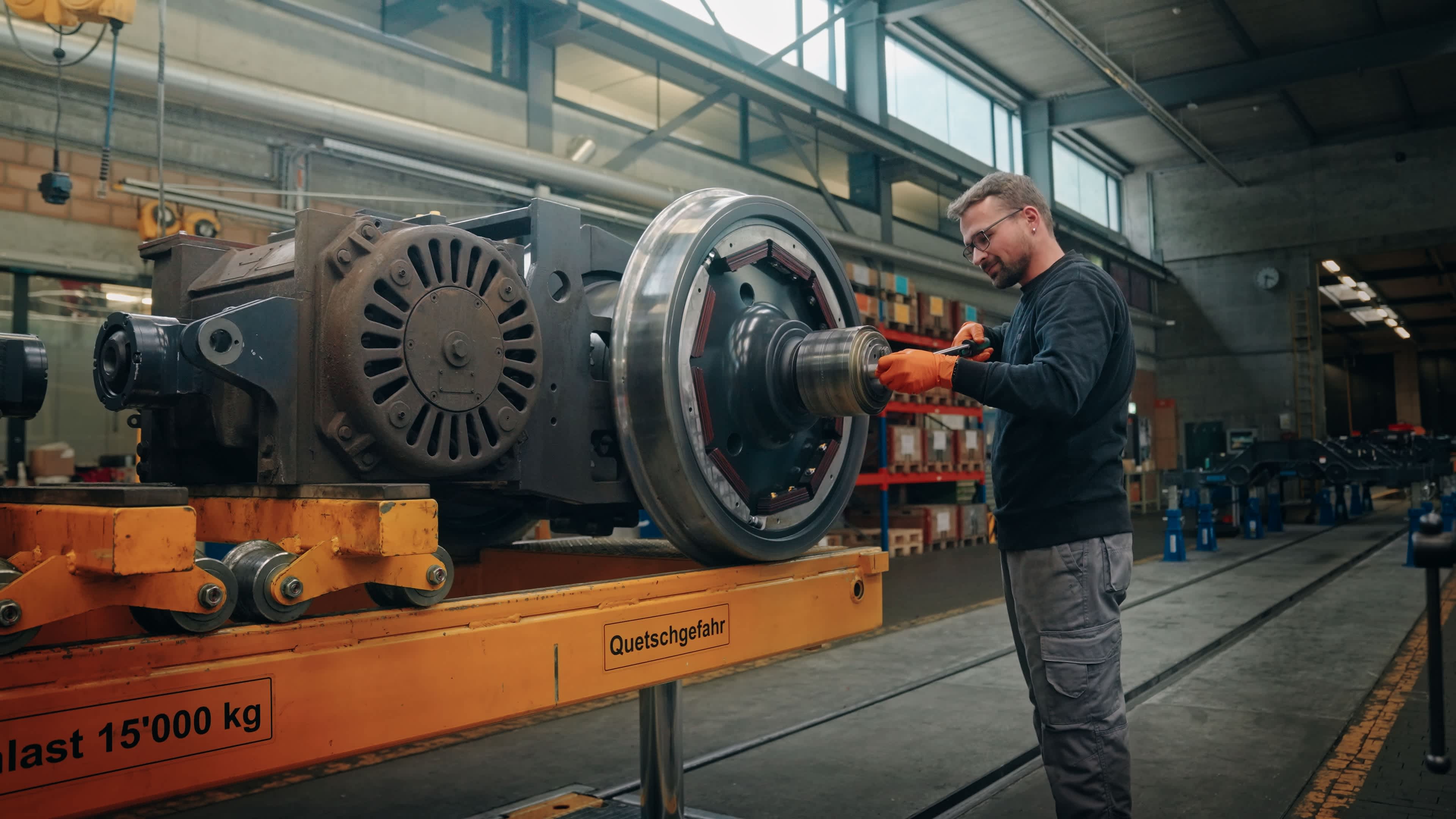 Rollmaterial (Techniker:in, Instandhalter:in, Fachspezialist:in) 1