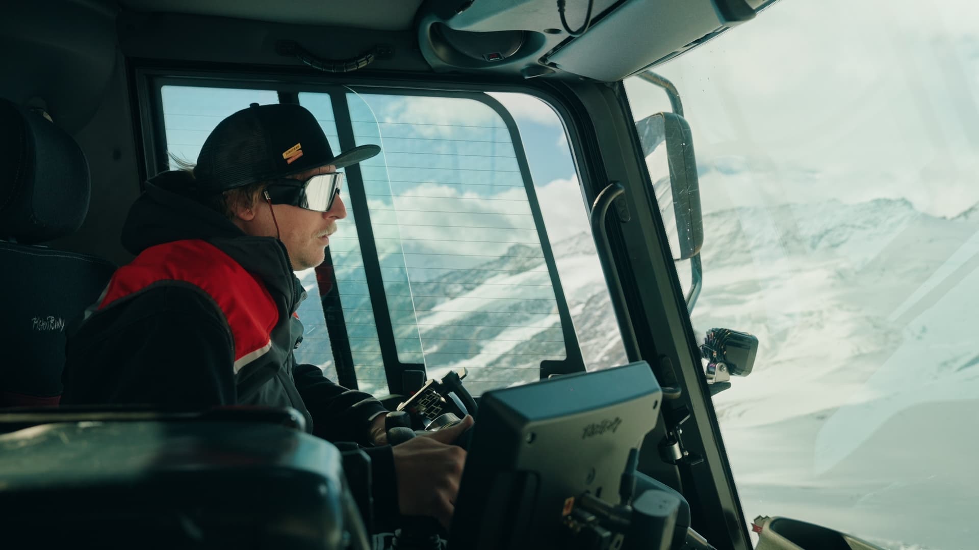 Seilbahnen Wispo (Pistenfahrzeugfahrer:in, Fachspezialist:in Pistenpräparation, Beschneiung)
