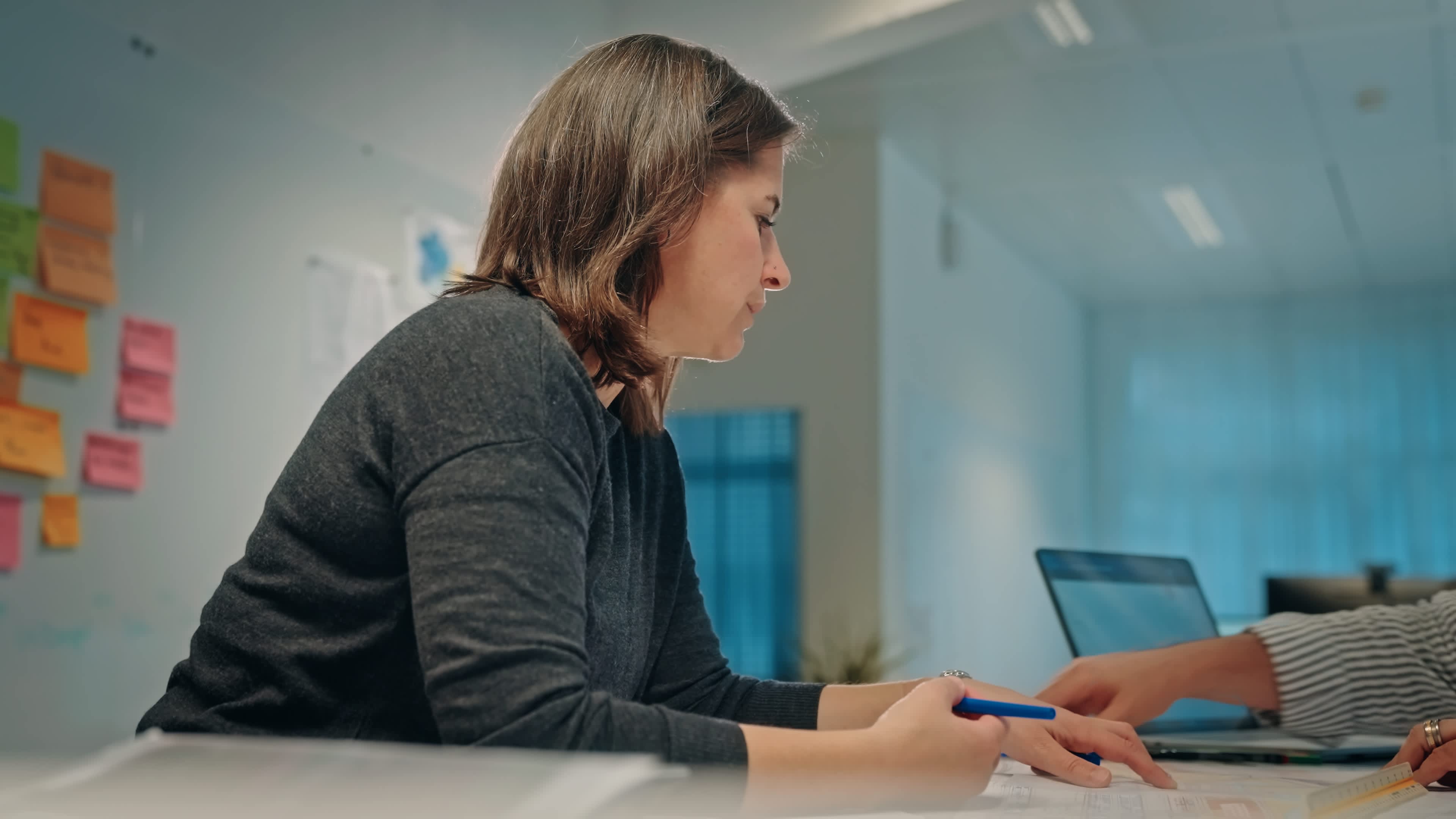 Finanzen (Sachbearbeiter:in, Fachspezialist:in, Leiter:in Rechnungswesen) 2